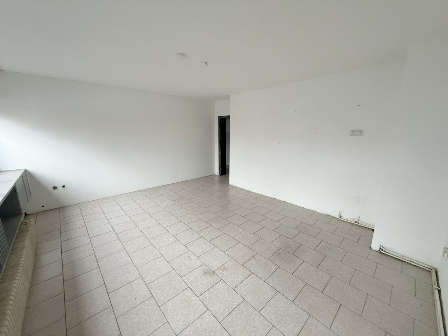 Ansicht 5 von: Hobbyhandwerker aufgepasst! Renovierungsbedürftige 3-Zimmerwohnung mit kleinem Garten in Krefeld